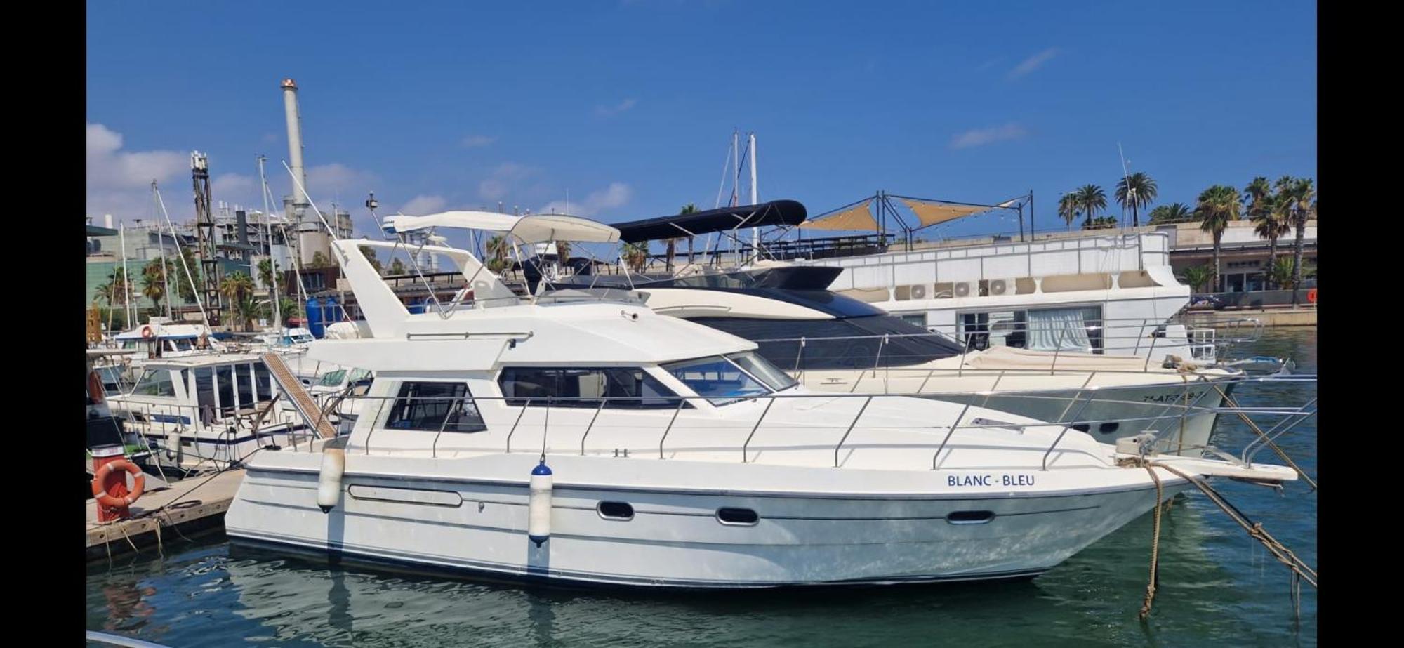 Hotel na wodzie Yate En Port Forum